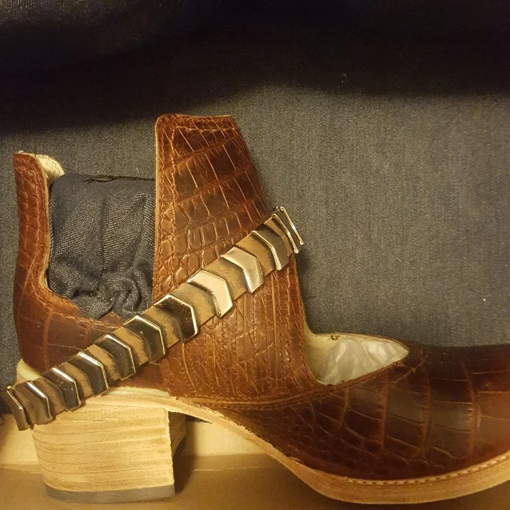 Freebird by Steven ‘Blade’ in Cognac Croc 7 NIB